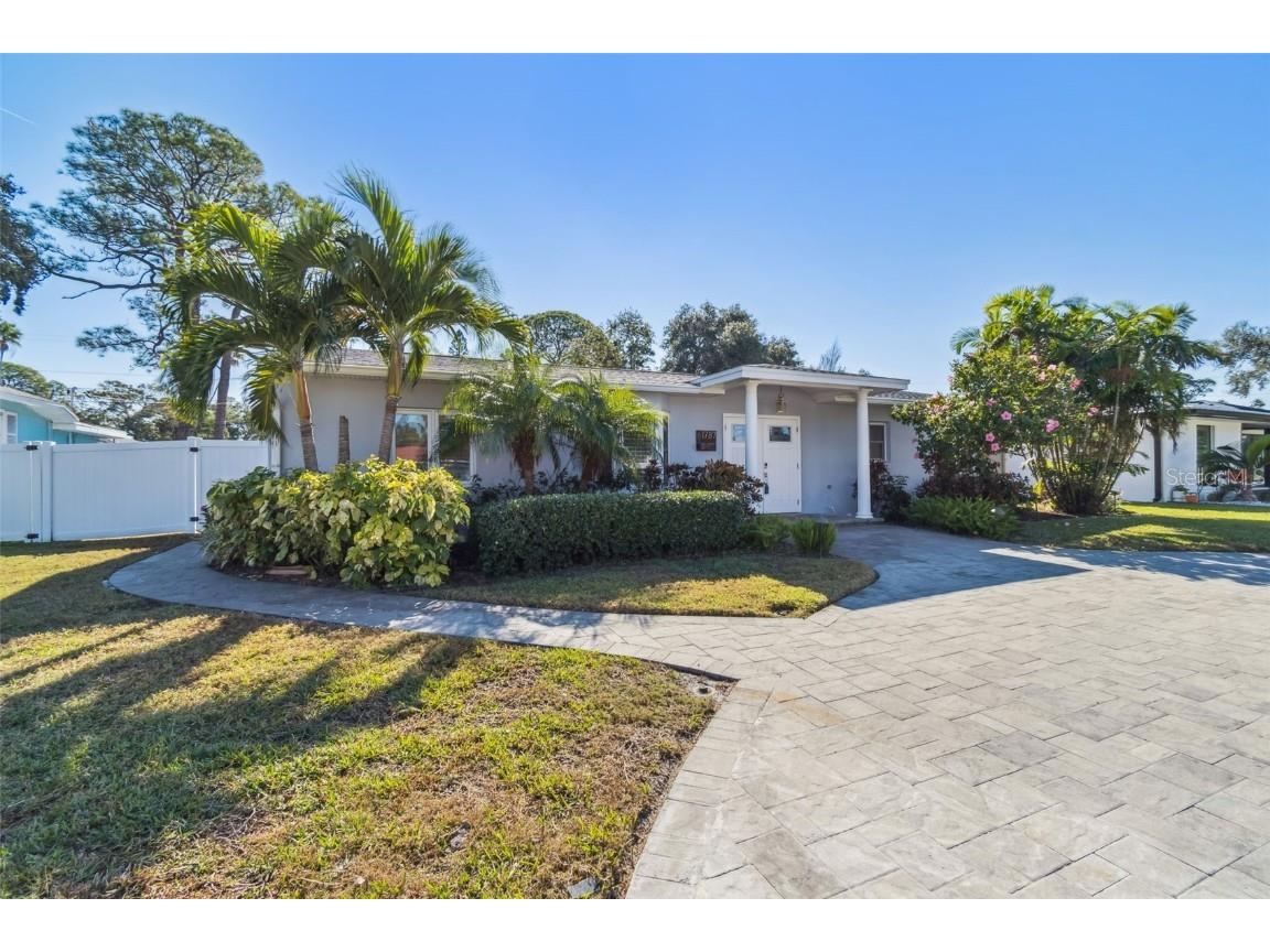 1787 Santa Barbara Drive Dunedin FL 34698 TB8448989 image3