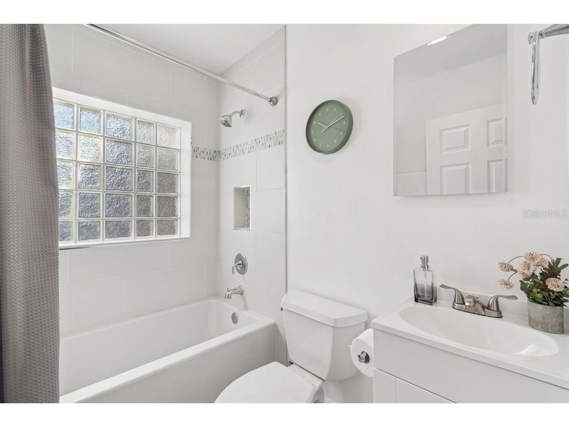 1787 Santa Barbara Drive Dunedin FL 34698 TB8448989 image34