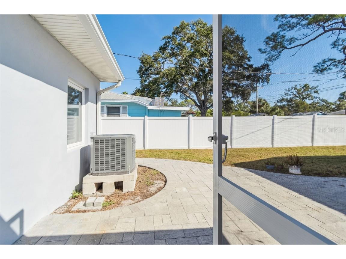 1787 Santa Barbara Drive Dunedin FL 34698 TB8448989 image48