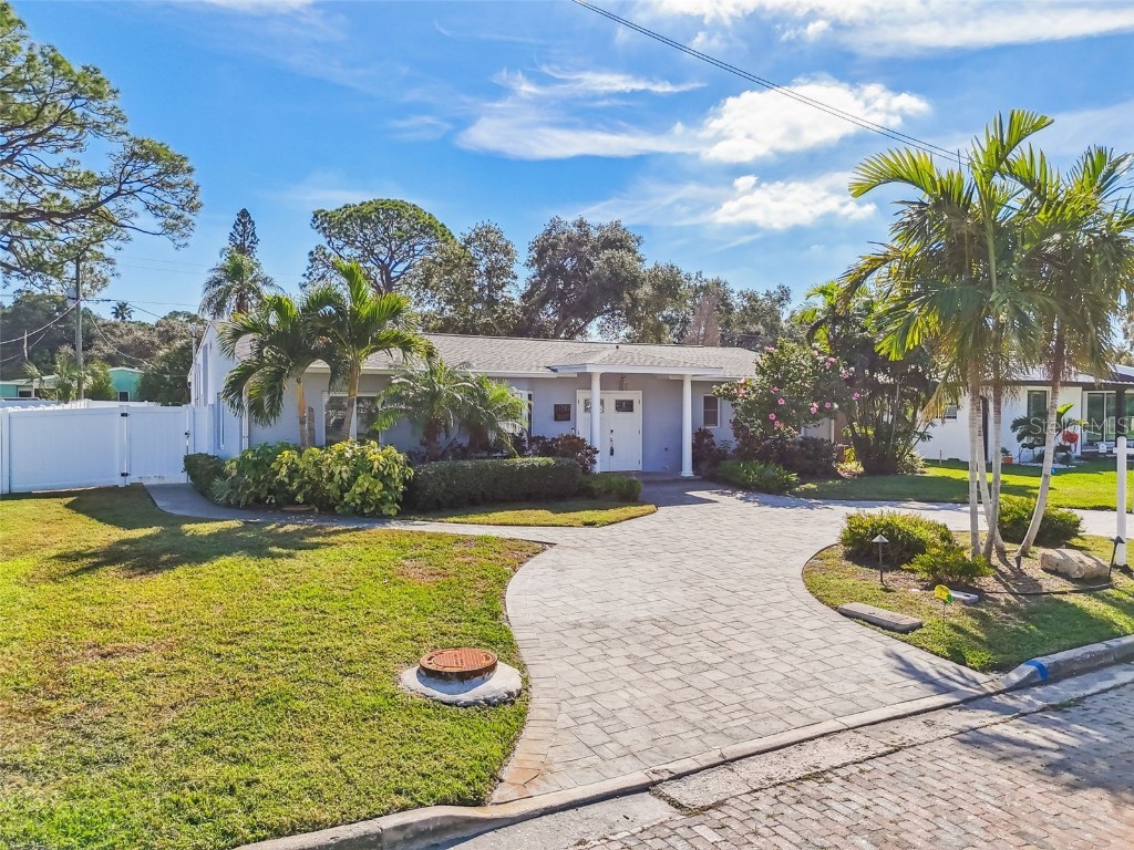 1787 Santa Barbara Drive Dunedin FL 34698 TB8448989 image58