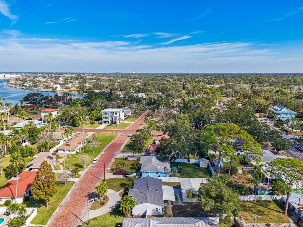 1787 Santa Barbara Drive Dunedin FL 34698 TB8448989 image62