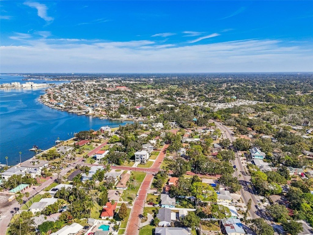 1787 Santa Barbara Drive Dunedin FL 34698 TB8448989 image71