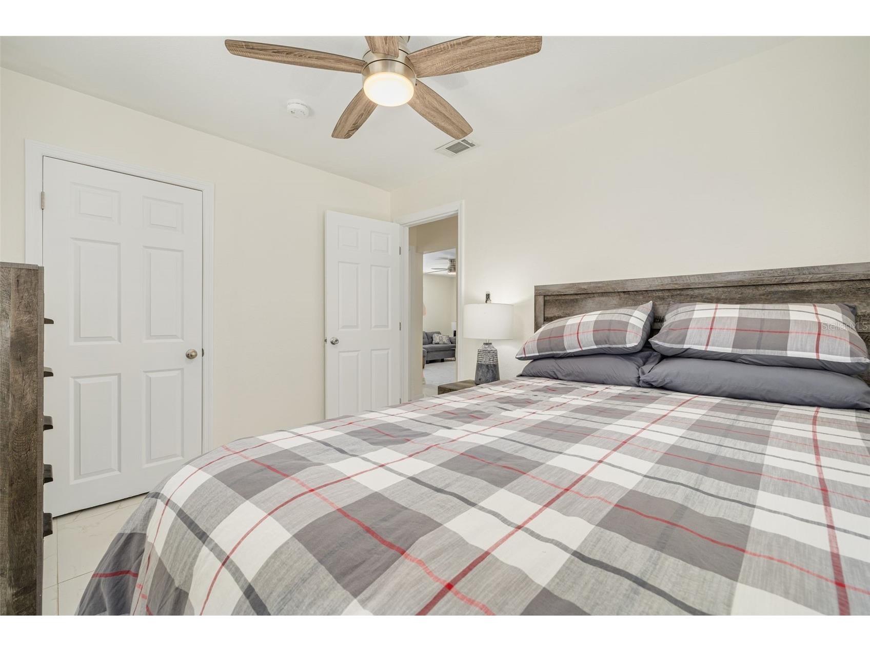 1788 Sylvan Drive Clearwater FL 33755 TB8506132 image16