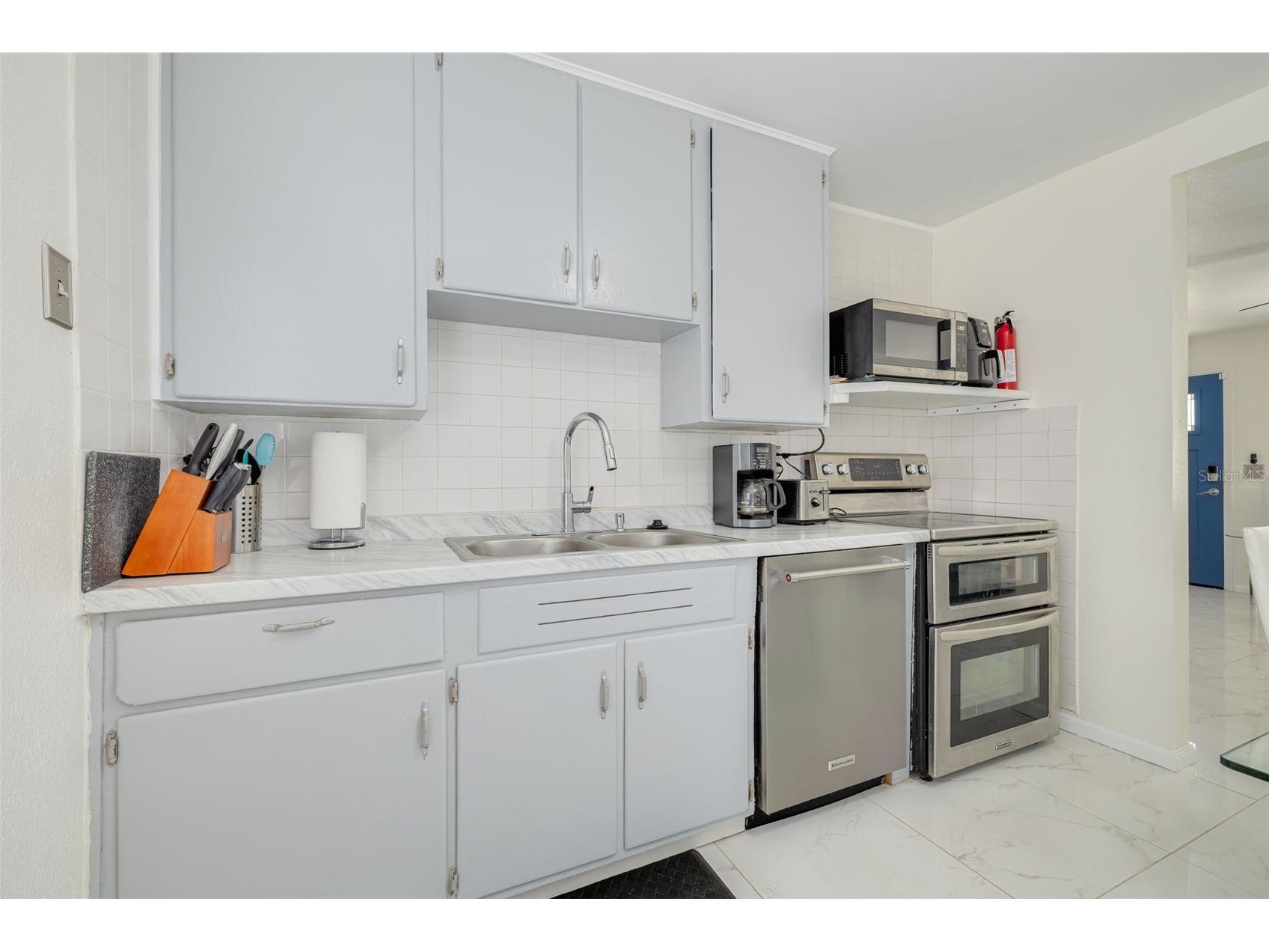 1788 Sylvan Drive Clearwater FL 33755 TB8506132 image8
