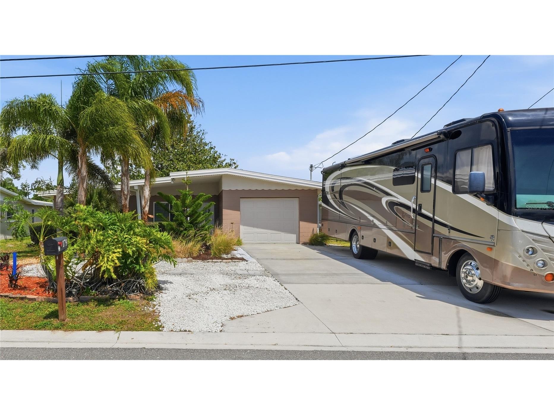 179 E Canal Drive Palm Harbor FL 34684 TB8505355 image1