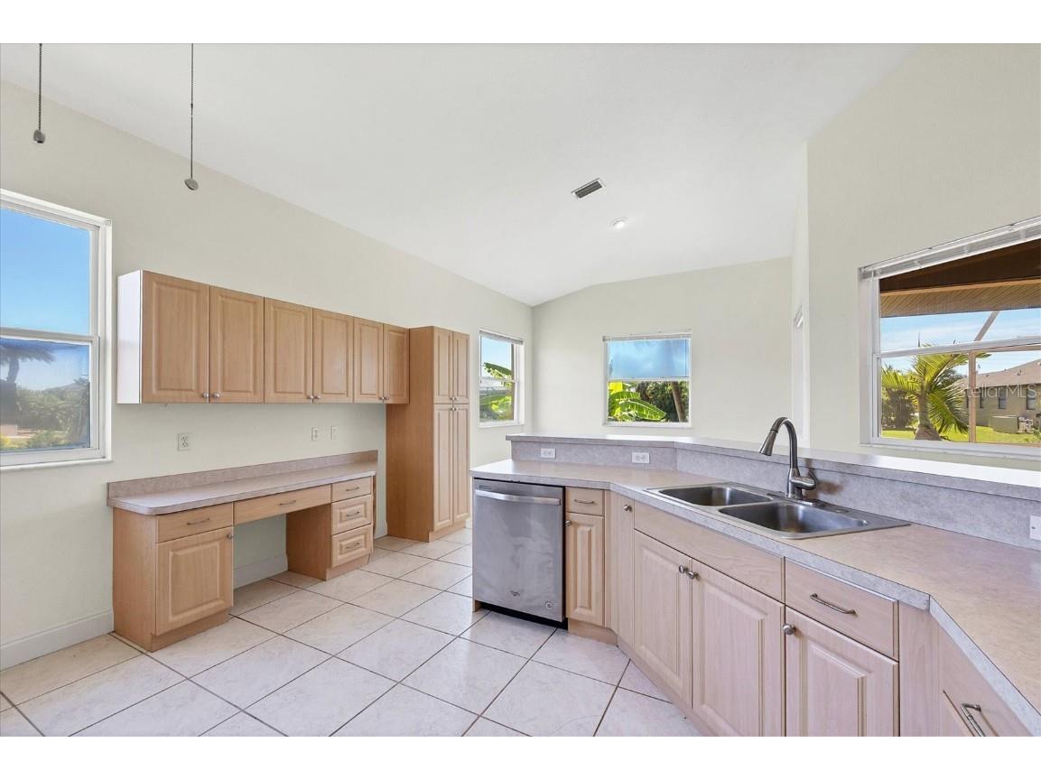 179 Long Meadow Lane Rotonda West FL 33947 D6144280 image19