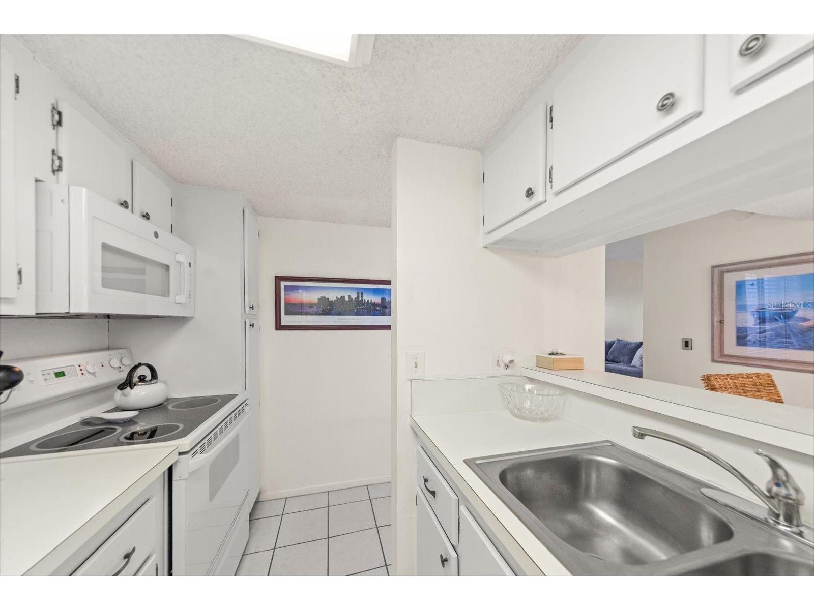 179 Medallion Boulevard #H Madeira Beach FL 33708 TB8504778 image13