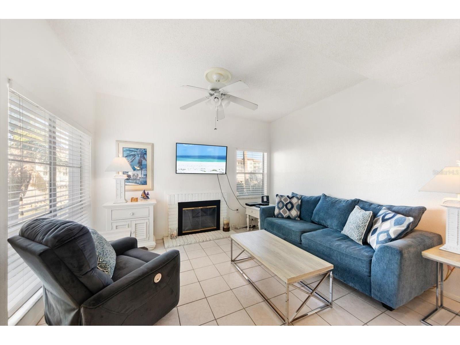 179 Medallion Boulevard #H Madeira Beach FL 33708 TB8504778 image4