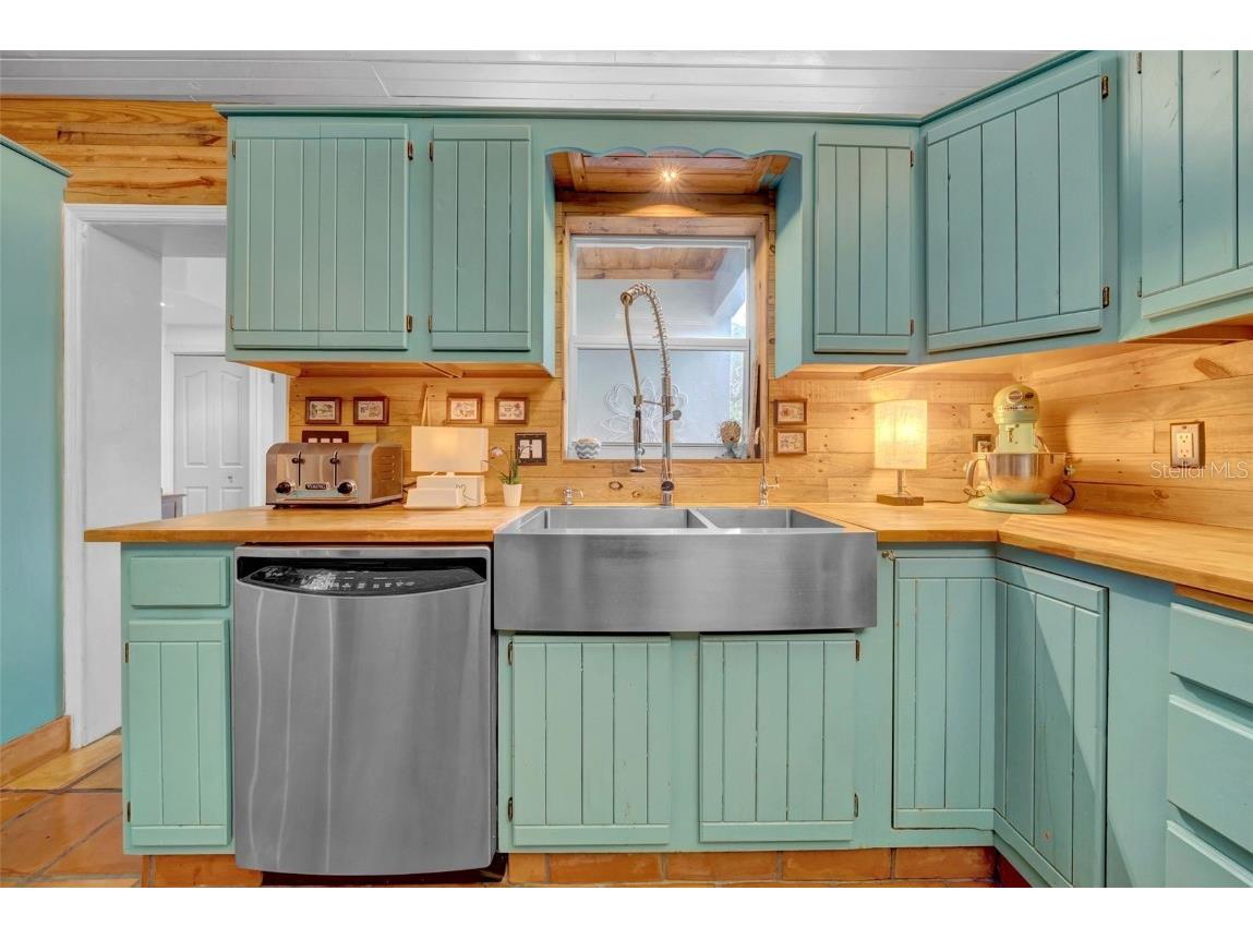 1790 Main Street Safety Harbor FL 34695 TB8407188 image24