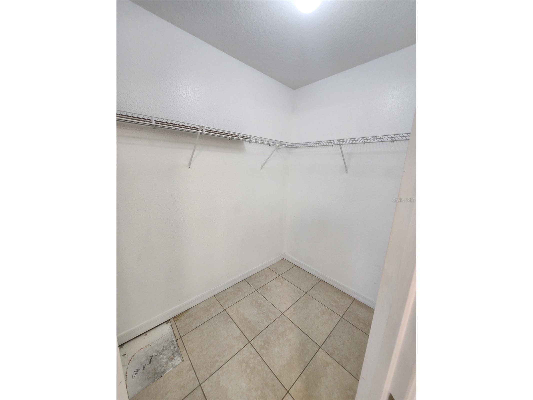 1790 Nobregas Avenue North Port FL 34288 A4693896 image23