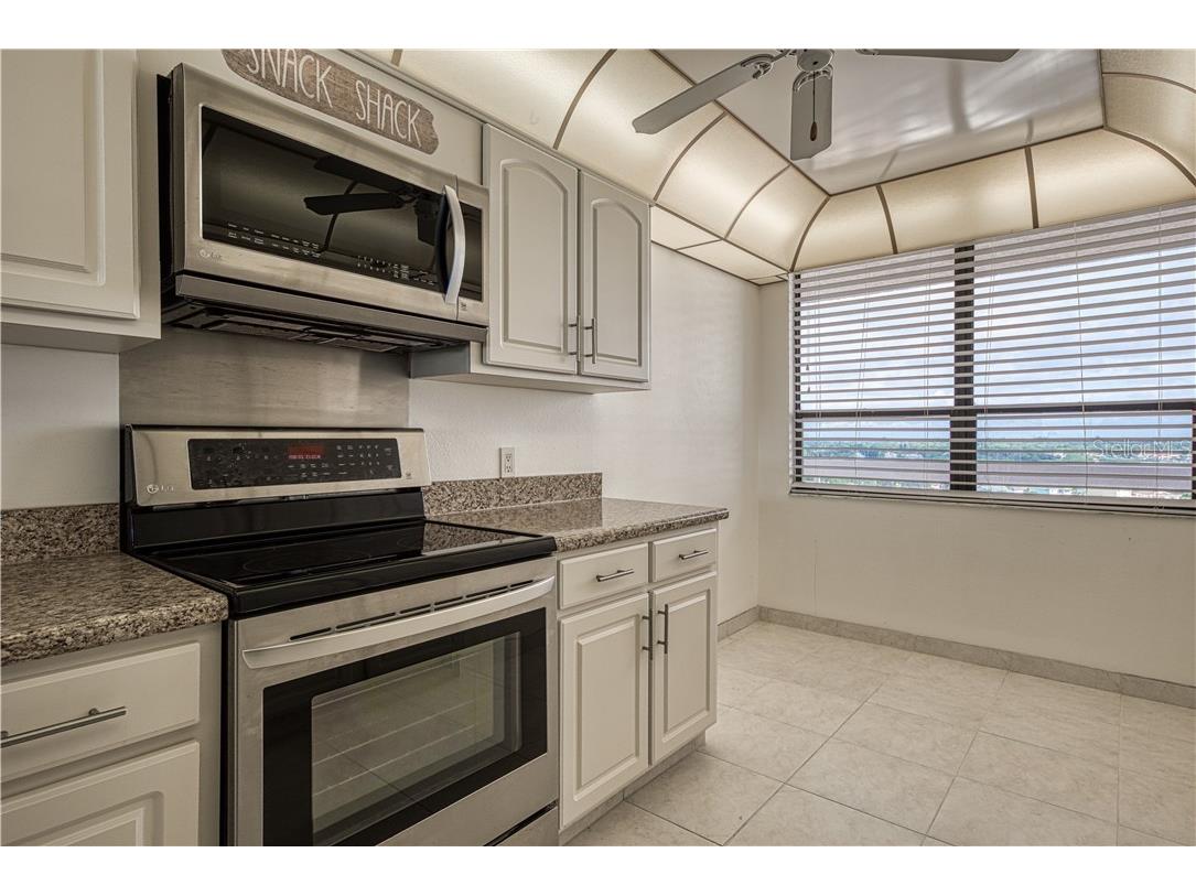 17900 Gulf Boulevard #11D Redington Shores FL 33708 TB8480495 image3