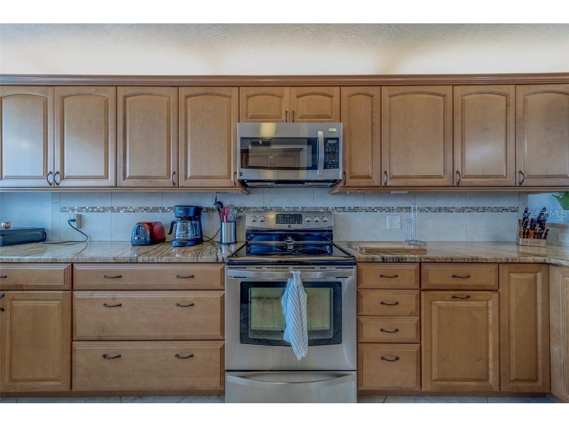 17900 Gulf Boulevard #12C Redington Shores FL 33708 TB8384093 image5