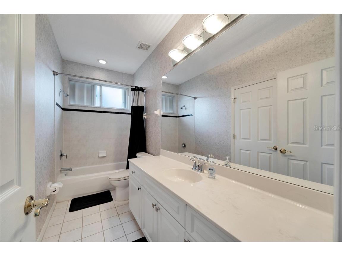 17904 Cachet Isle Drive Tampa FL 33647 TB8445196 image44