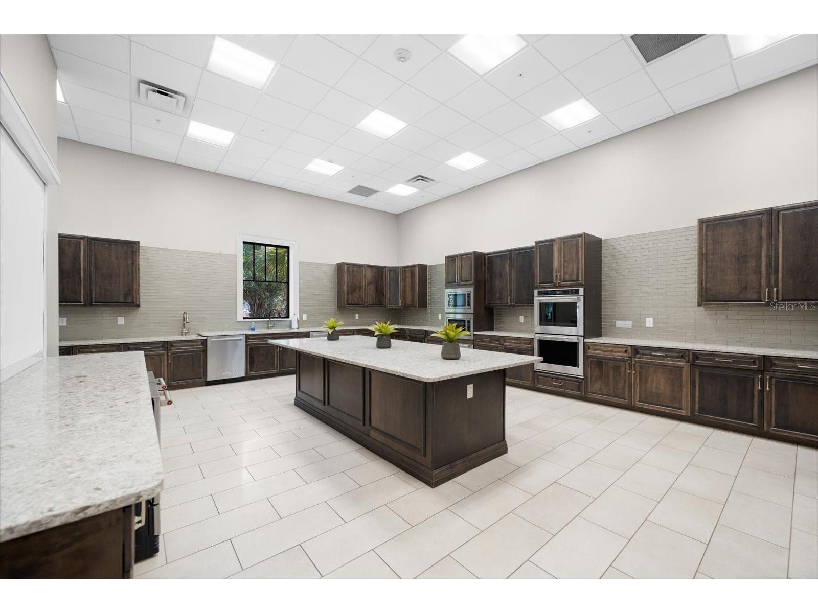 17905 Manchester Place Bradenton FL 34202 A4685897 image74