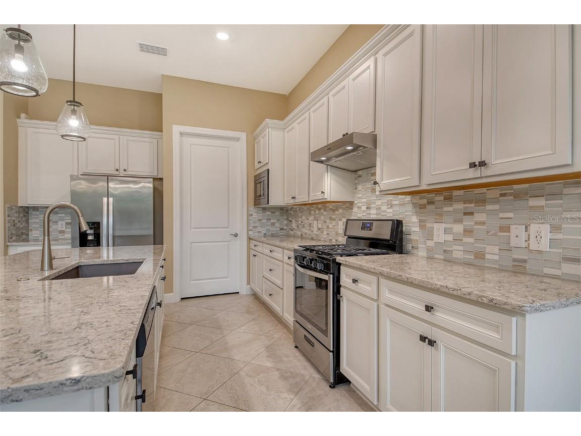 17905 Waterville Place Bradenton FL 34202 A4652578 image14