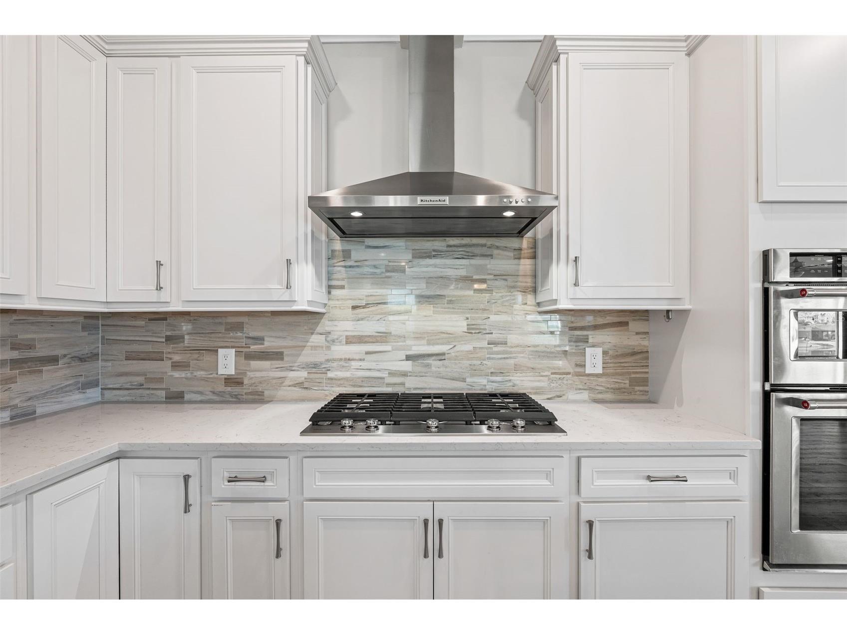 17907 Eastbrook Terrace Bradenton FL 34202 A4676560 image9