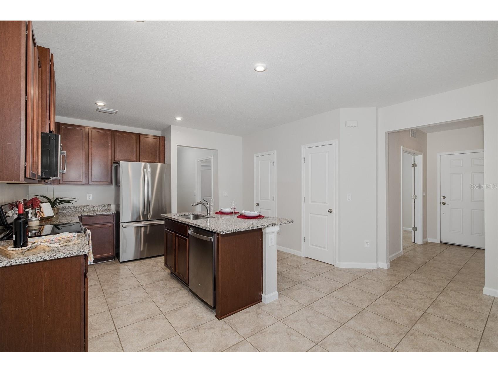 17911 Turning Leaf Circle Land O Lakes FL 34638 W7882225 image8