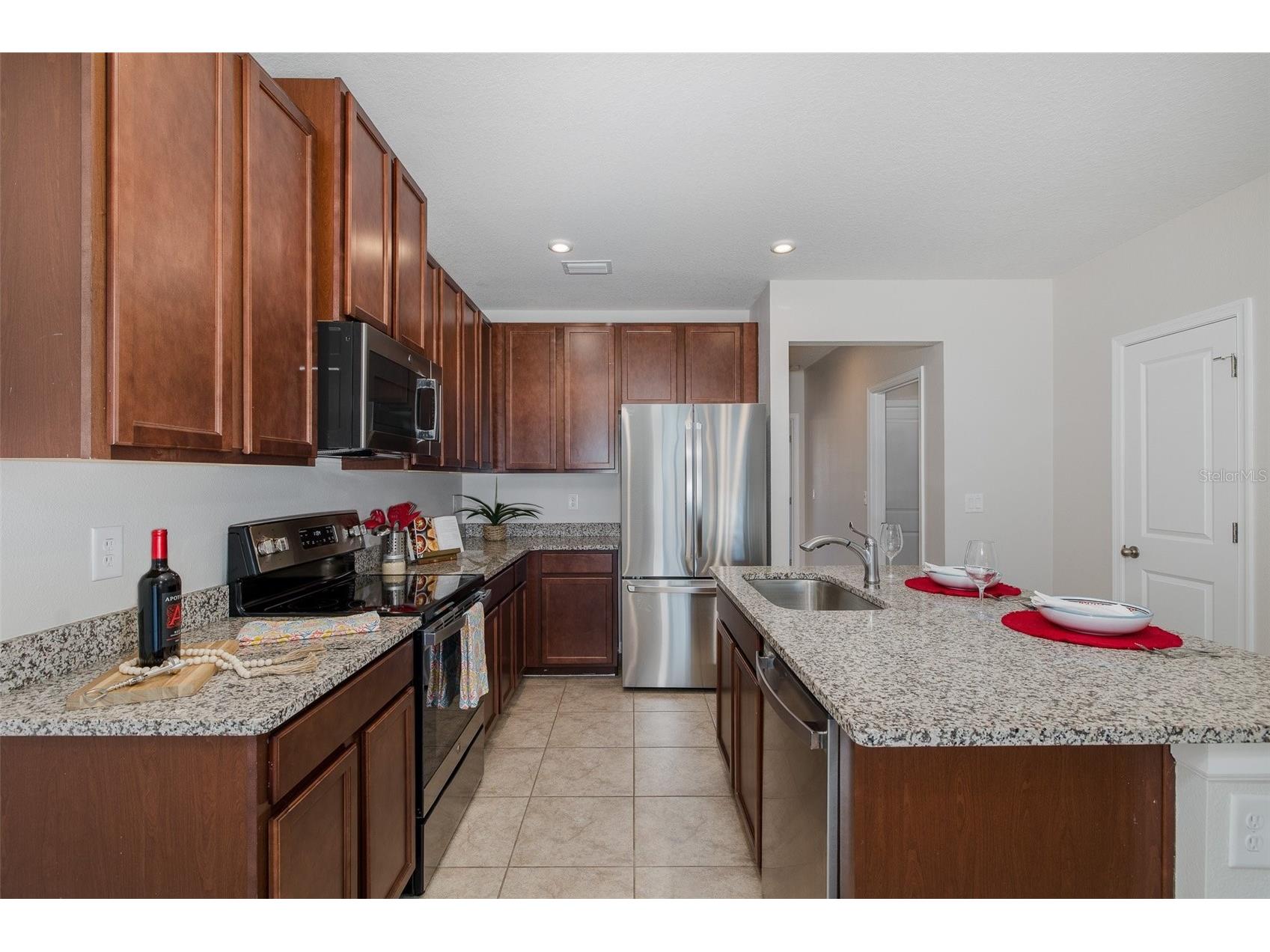 17911 Turning Leaf Circle Land O Lakes FL 34638 W7882225 image9