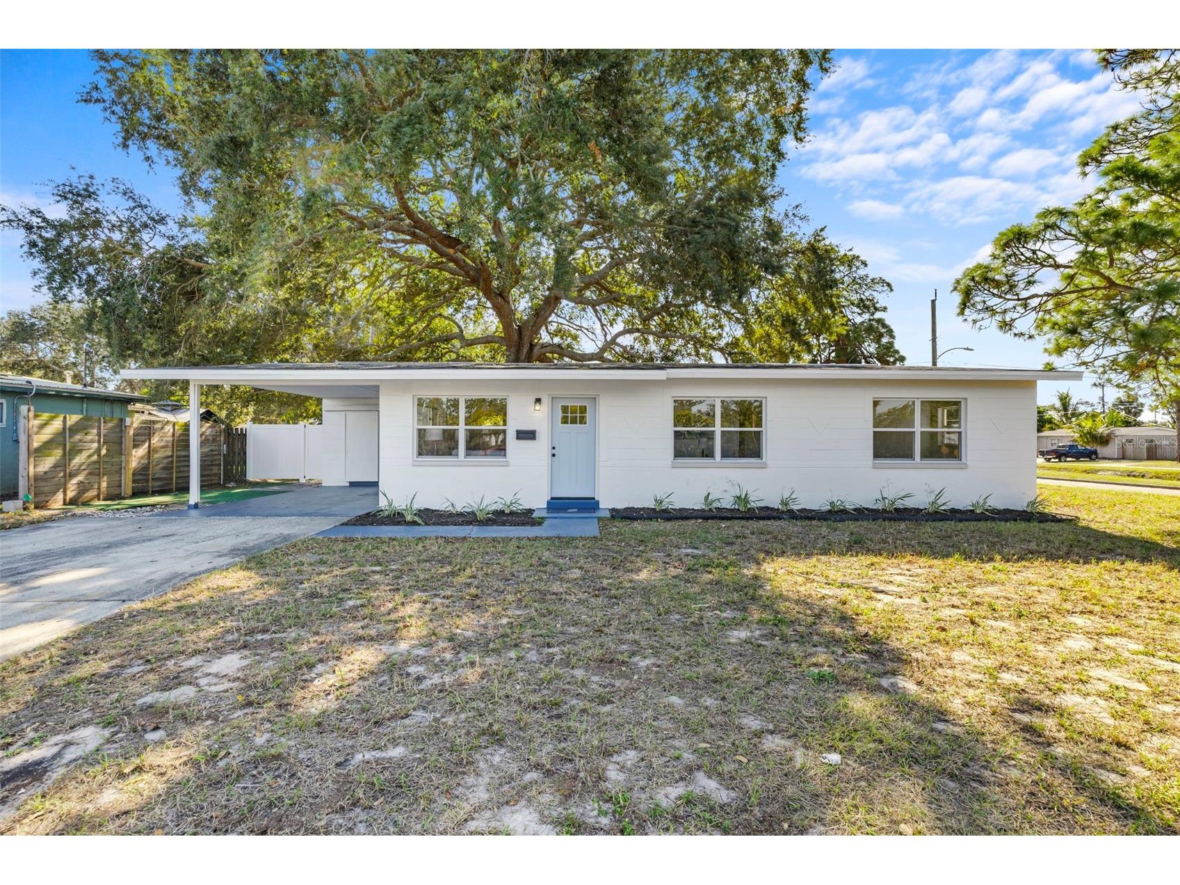 1792 77th Avenue N Saint Petersburg FL 33702 TB8458901 image1