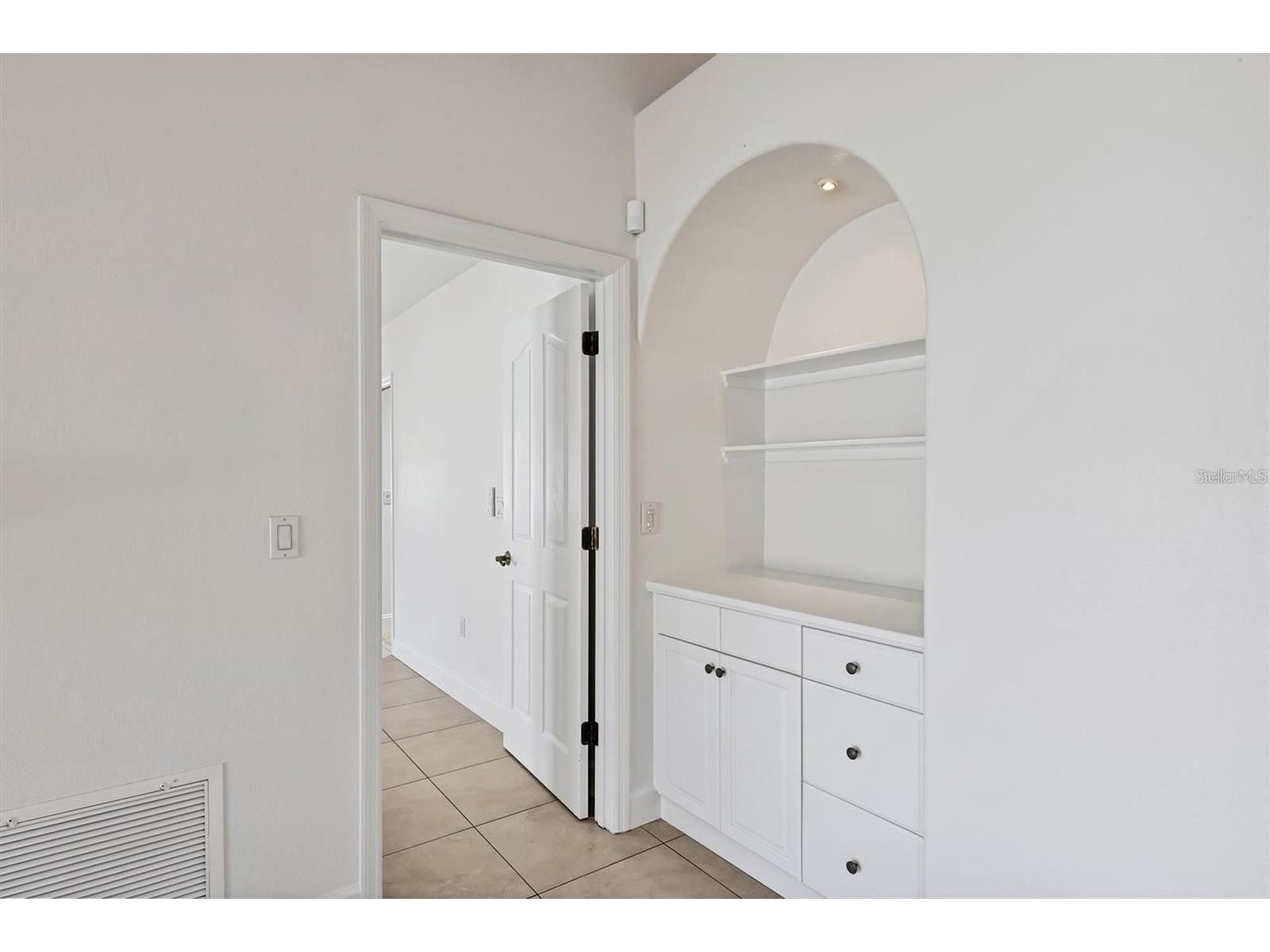 1792 Floyd Street Sarasota FL 34239 A4693825 image15