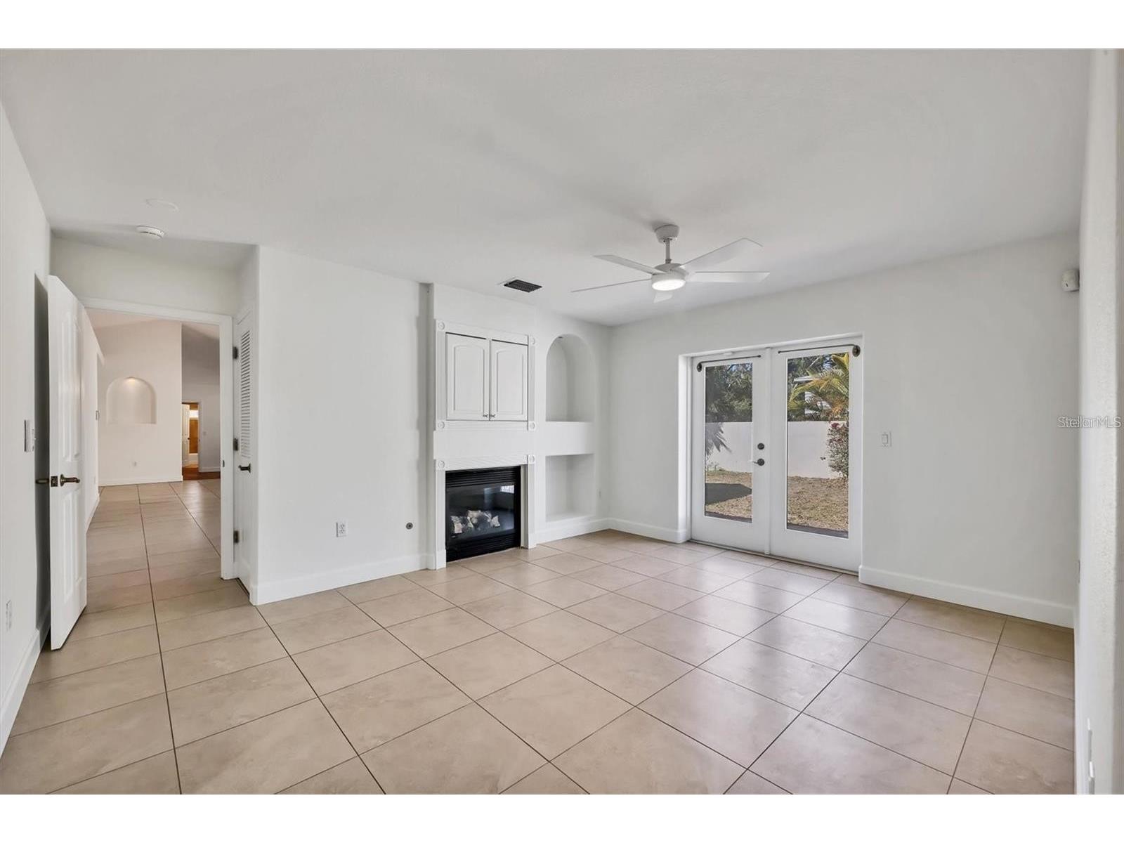1792 Floyd Street Sarasota FL 34239 A4693825 image16