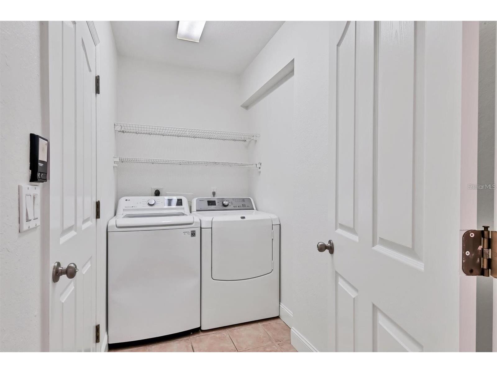 1792 Floyd Street Sarasota FL 34239 A4693825 image25
