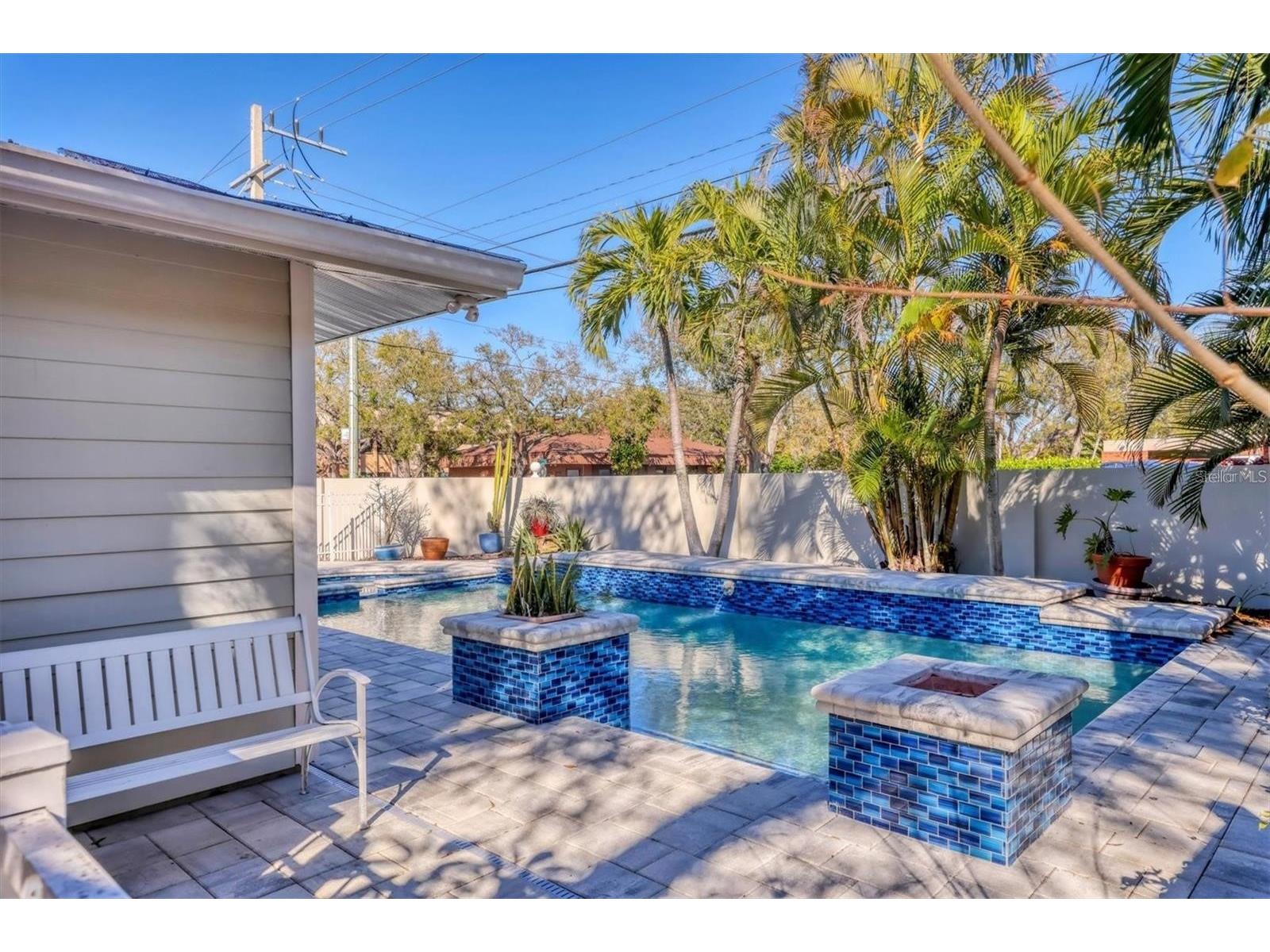 1792 Floyd Street Sarasota FL 34239 A4693825 image32