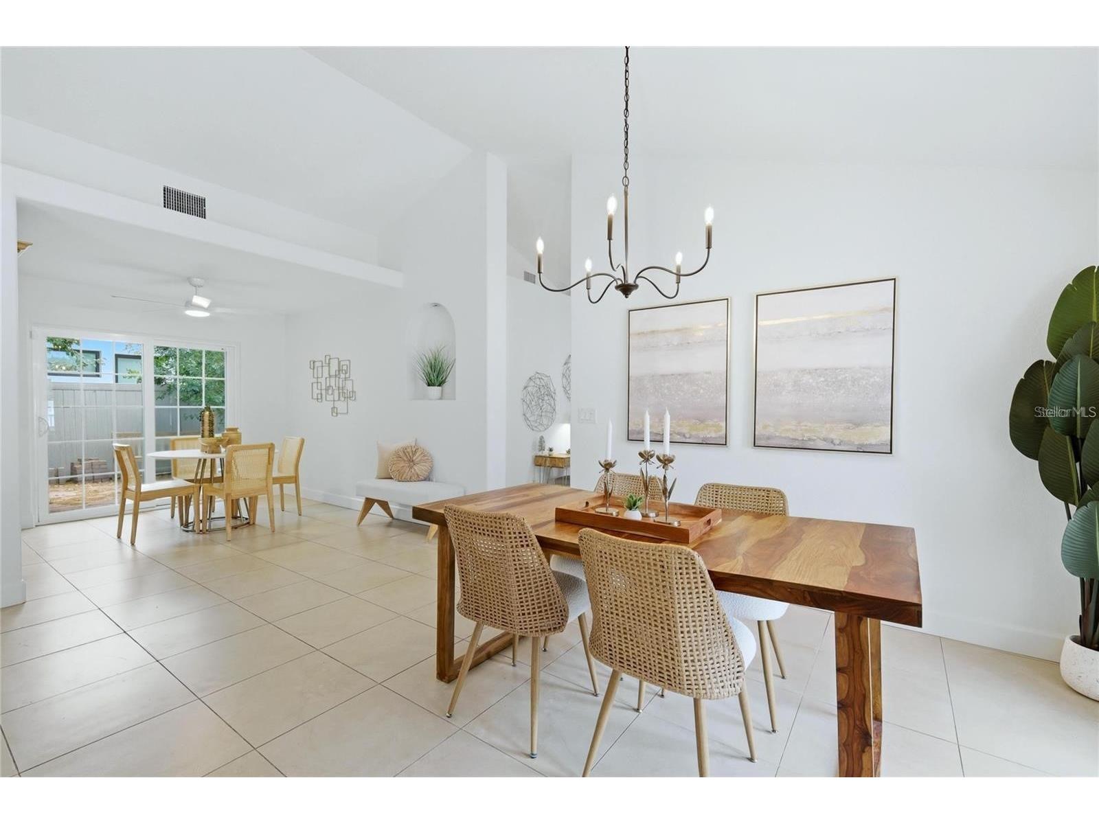 1792 Floyd Street Sarasota FL 34239 A4693825 image4
