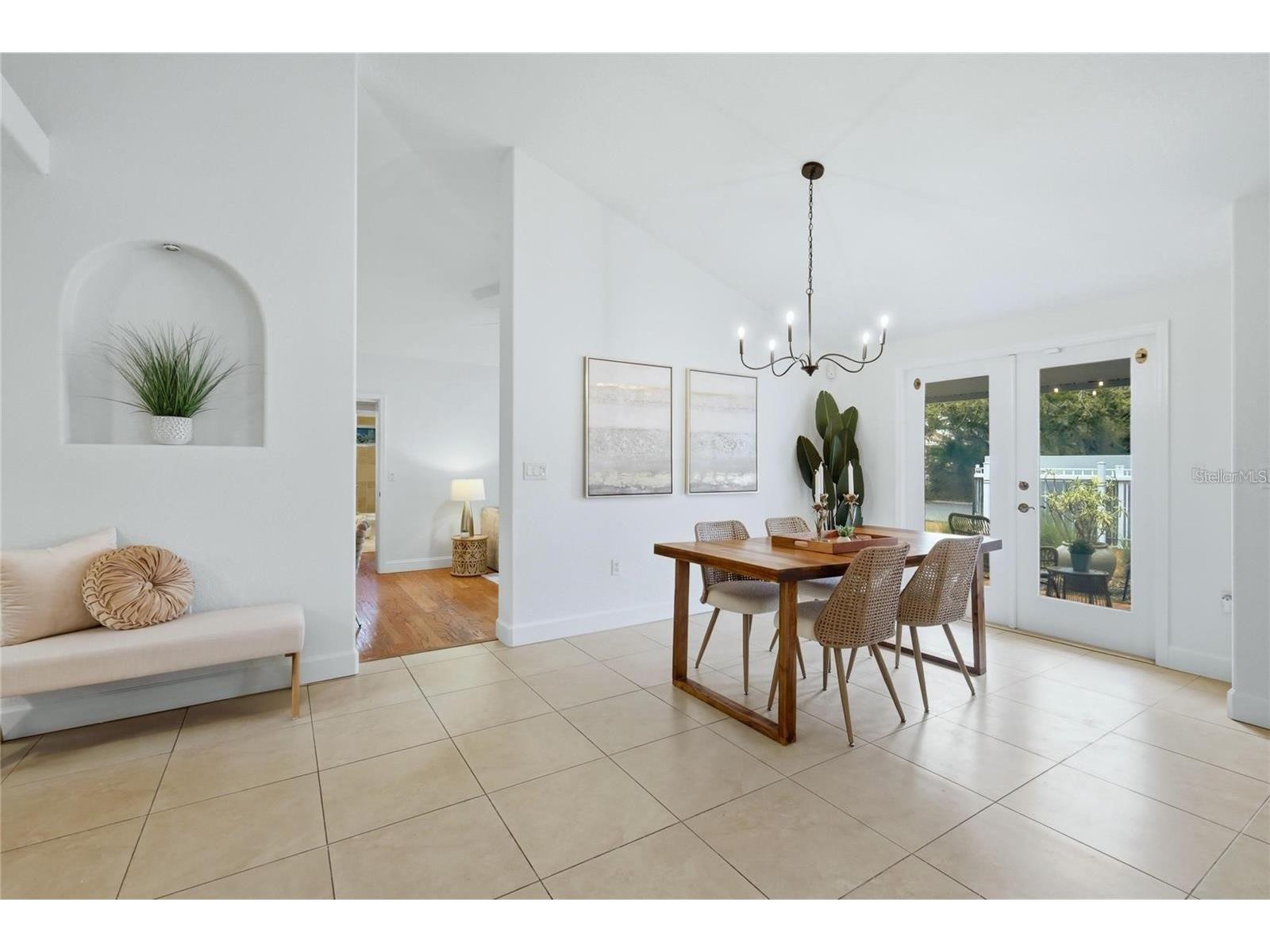 1792 Floyd Street Sarasota FL 34239 A4693825 image5