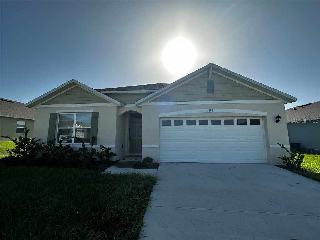 1792 Henin Circle Tavares FL 32778 O6128898 image1