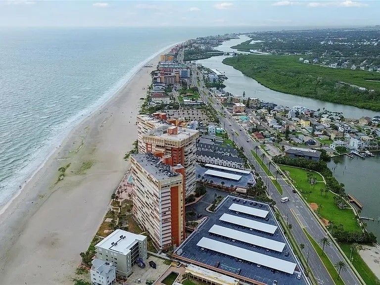 17920 Gulf Boulevard #1401 Redington Shores FL 33708 TB8479029 image1