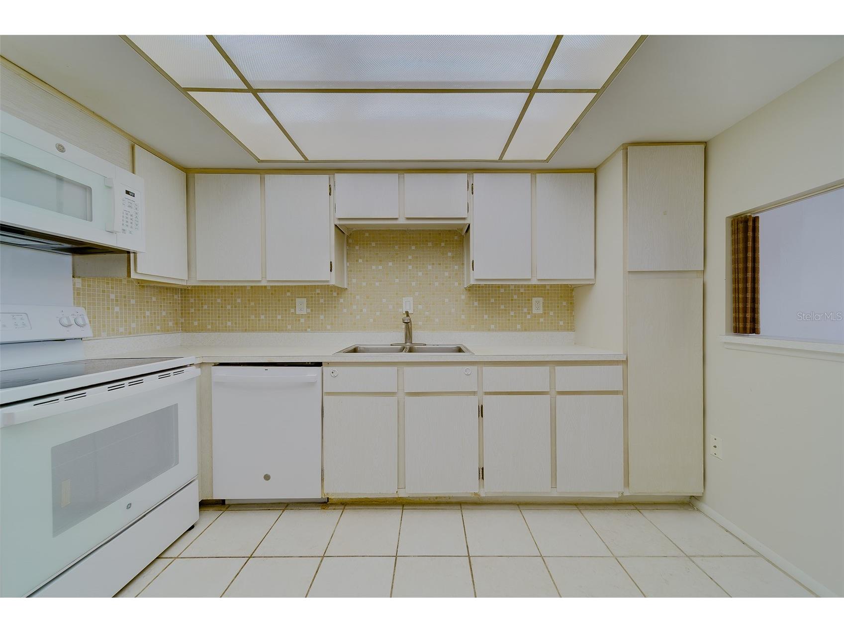 17920 Gulf Boulevard #1408 Redington Shores FL 33708 TB8487967 image5