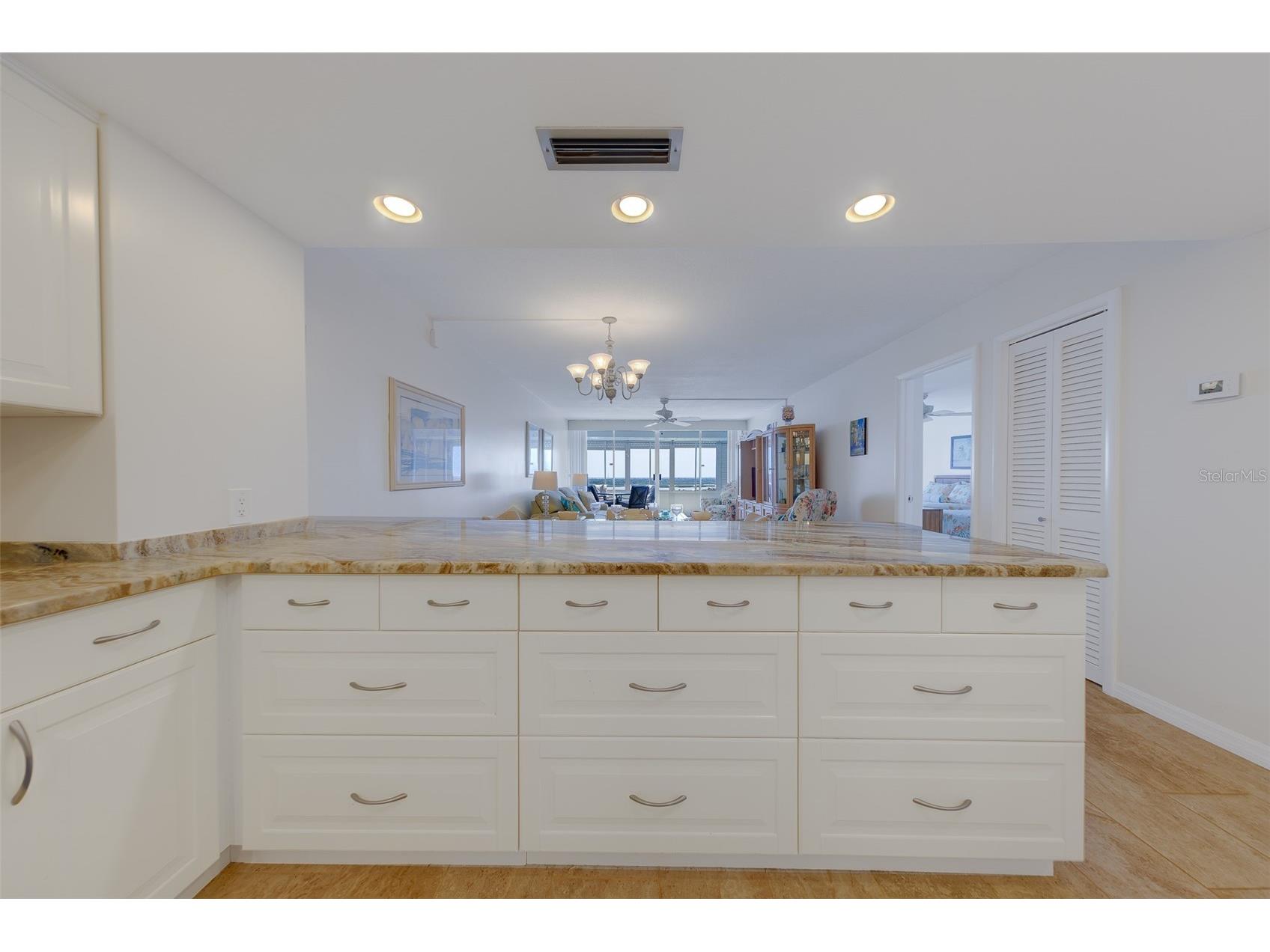 17920 Gulf Boulevard #1808 Redington Shores FL 33708 TB8532647 image2