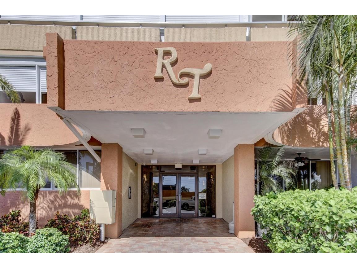 17920 Gulf Boulevard #206 Redington Shores FL 33708 TB8435867 image1