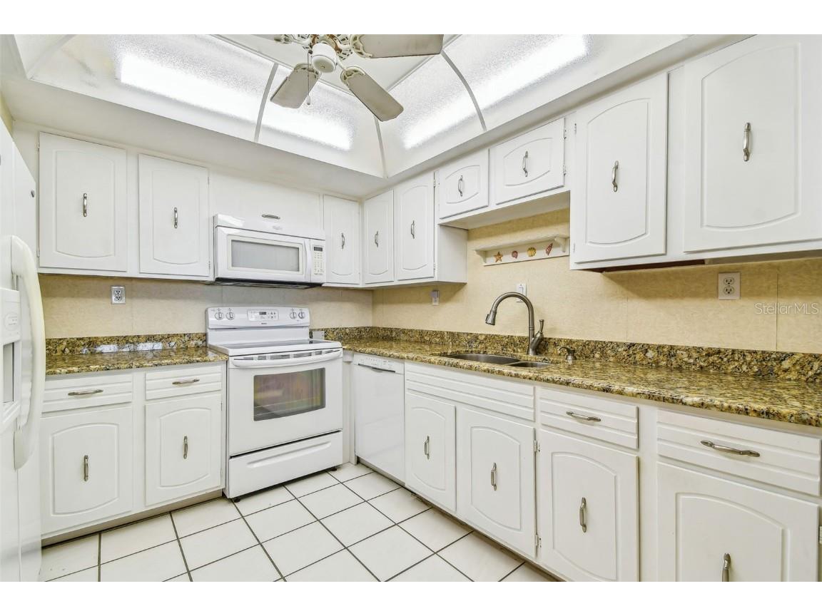 17920 Gulf Boulevard #208 Redington Shores FL 33708 TB8388485 image12