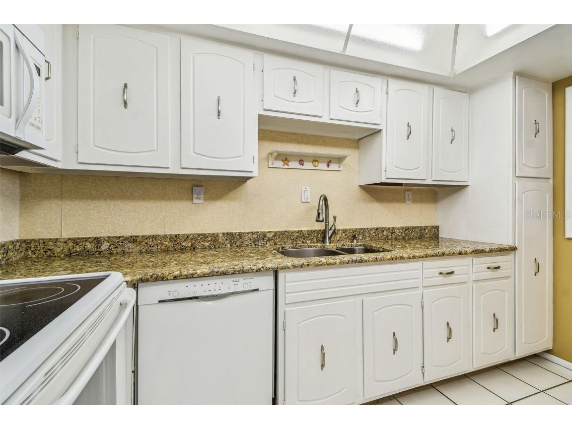 17920 Gulf Boulevard #208 Redington Shores FL 33708 TB8388485 image16