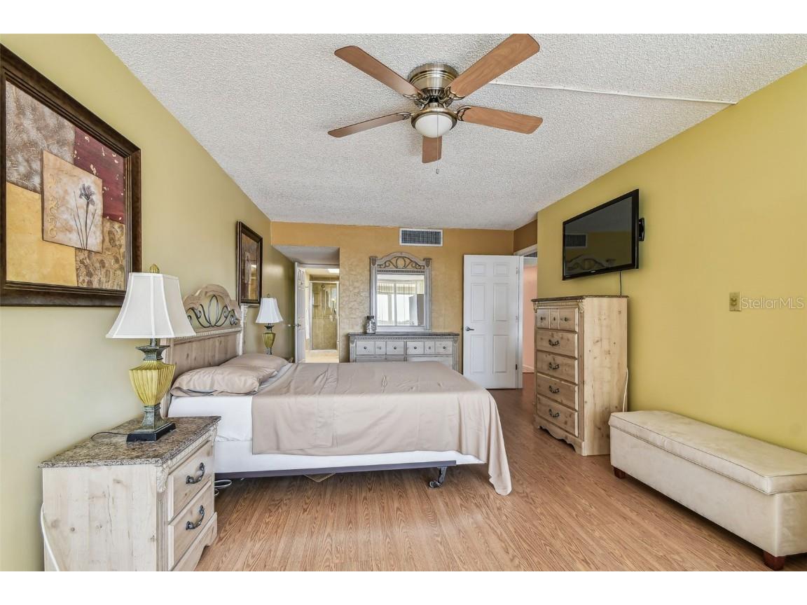 17920 Gulf Boulevard #208 Redington Shores FL 33708 TB8388485 image27