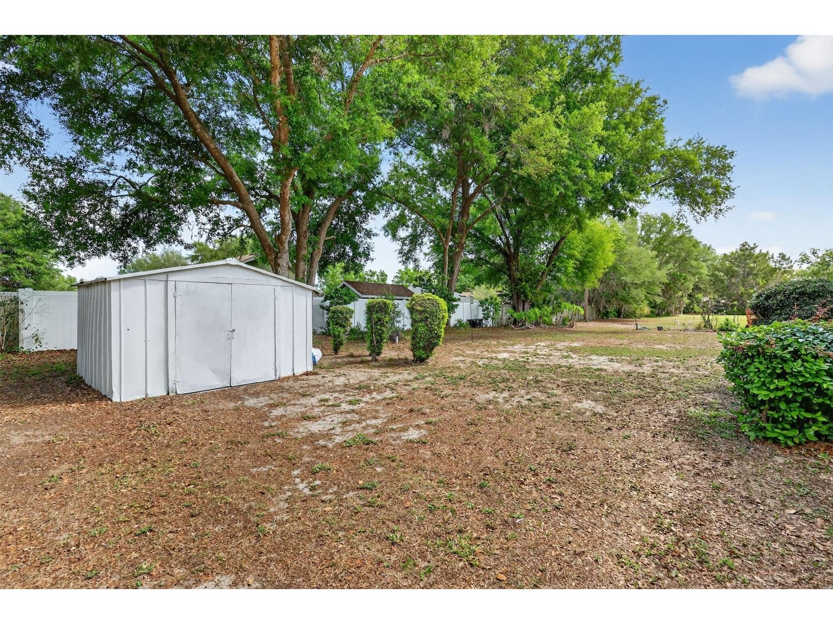17923 Florida Street Umatilla FL 32784 - LAKE BILLY BOO HOO G5111010 image31