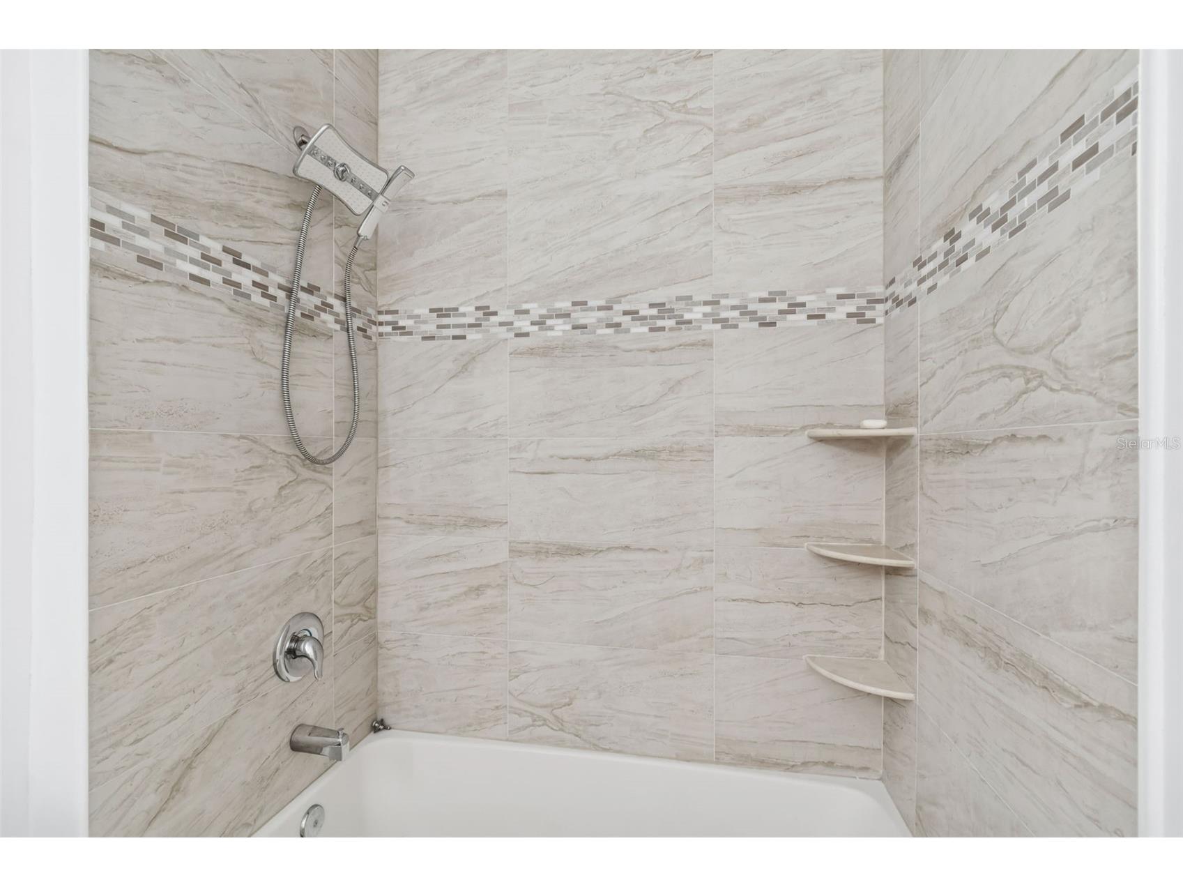 17932 Villa Creek Drive Tampa FL 33647 TB8461798 image34