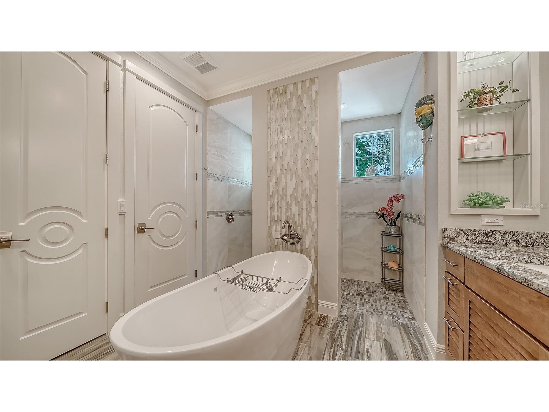 1794 Cunliff Lane Sarasota FL 34239 A4685523 image19
