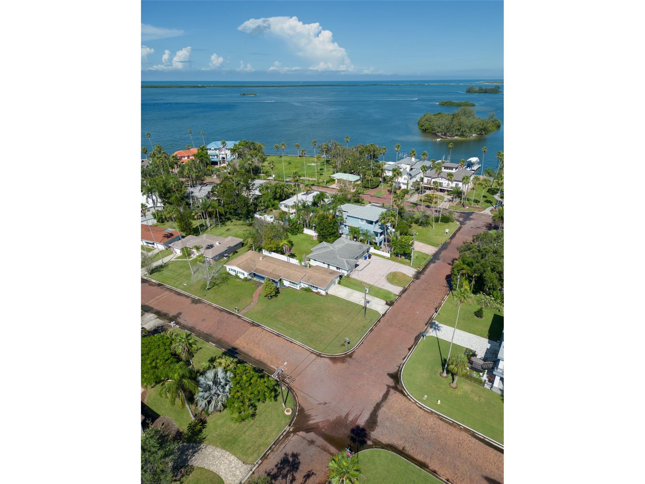 1794 Santa Barbara Dr Dunedin FL 34698 TB8443907 image35