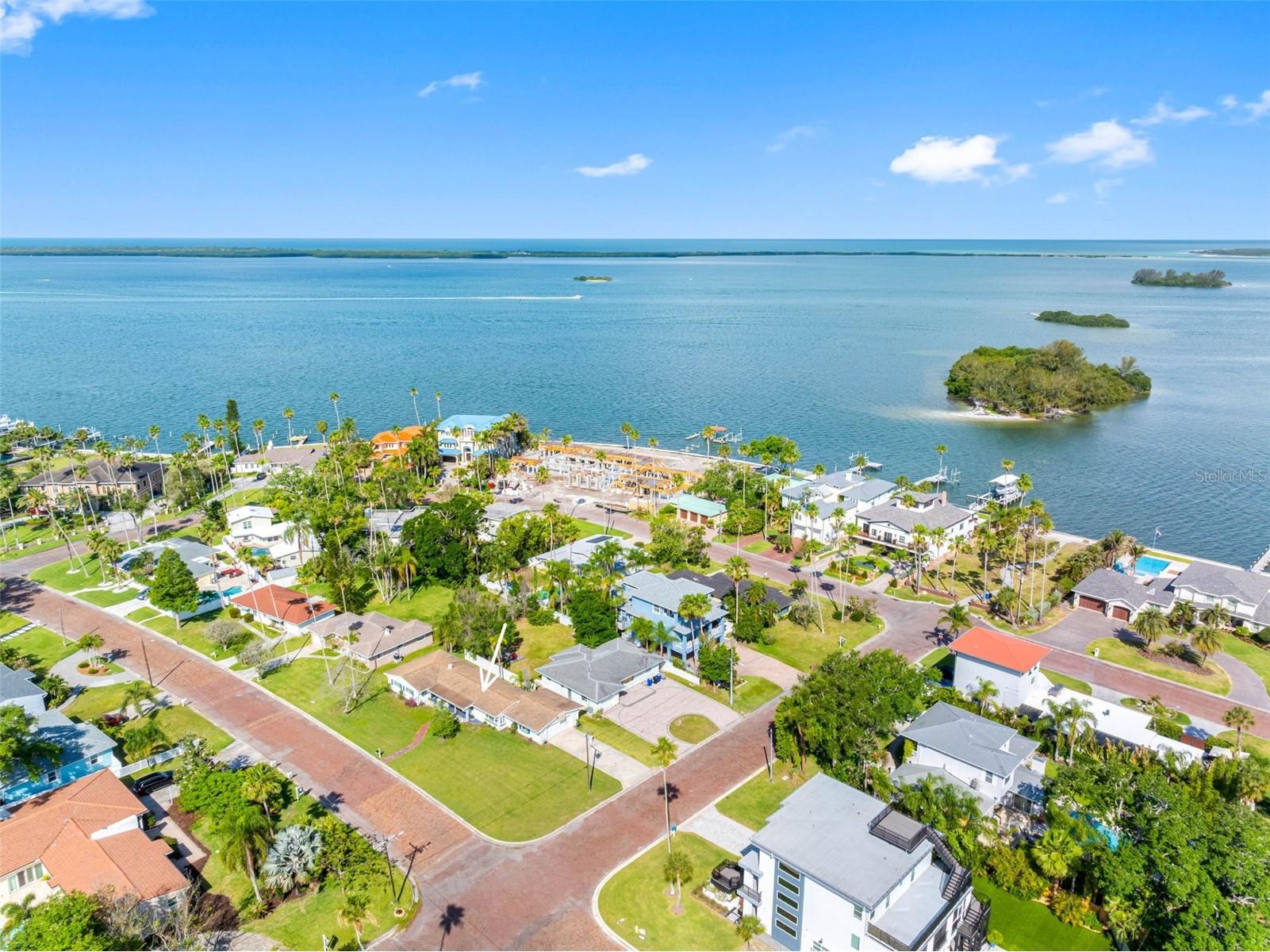 1794 Santa Barbara Drive Dunedin FL 34698 TB8501608 image1