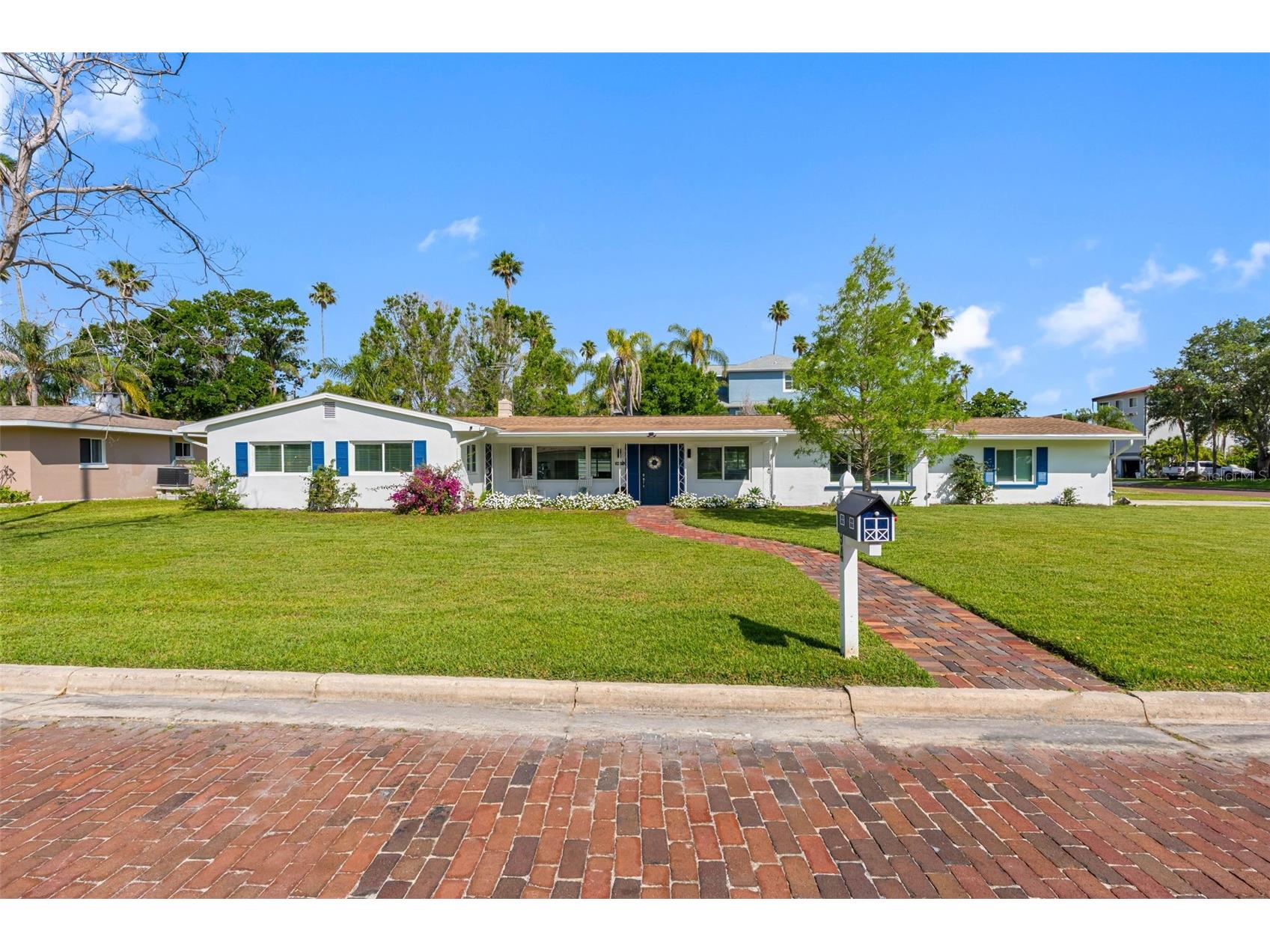 1794 Santa Barbara Drive Dunedin FL 34698 TB8501608 image2