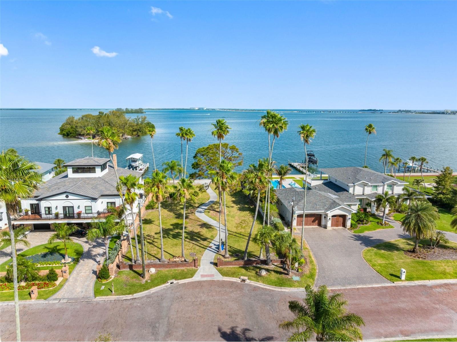 1794 Santa Barbara Drive Dunedin FL 34698 TB8501608 image48