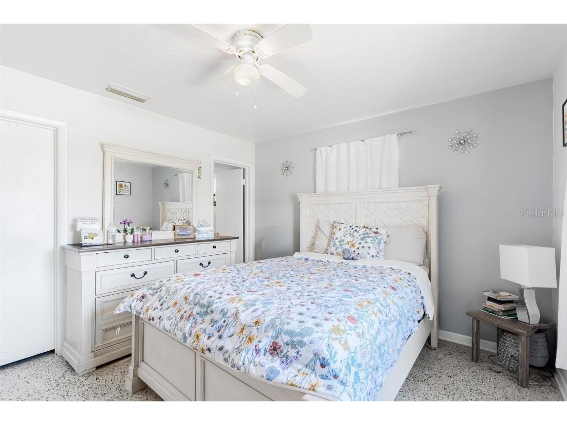 1794 Saxon Boulevard Deltona FL 32725 V4944982 image12