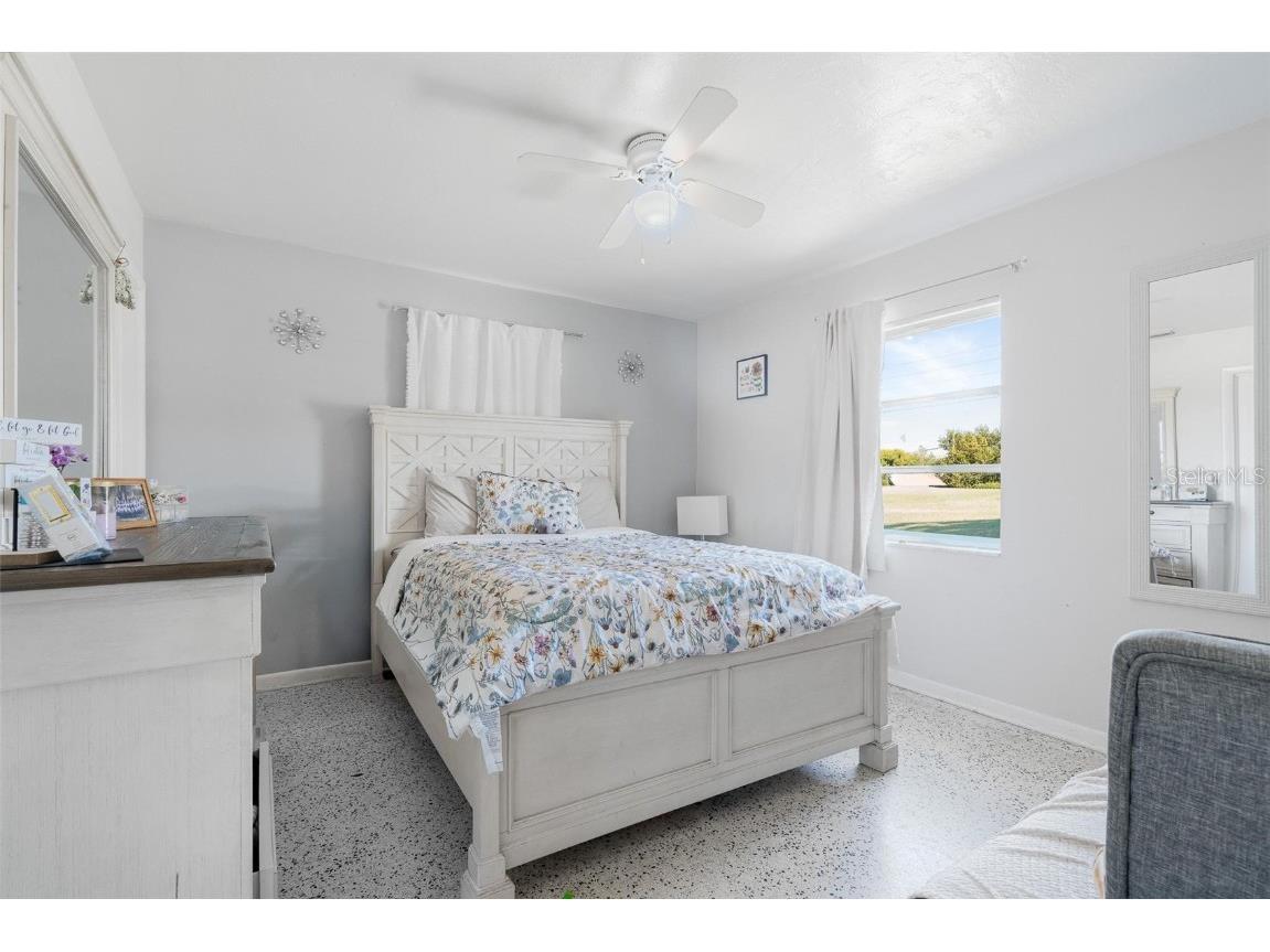 1794 Saxon Boulevard Deltona FL 32725 V4944982 image13