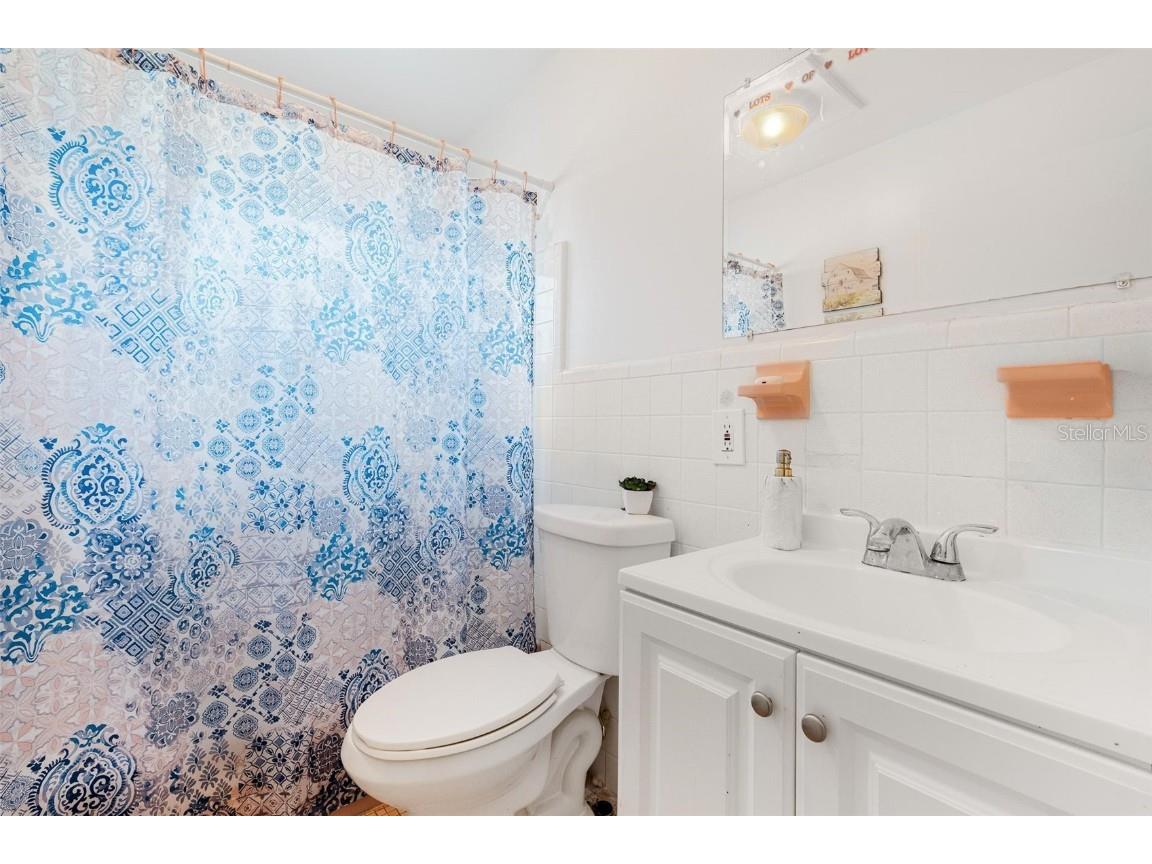 1794 Saxon Boulevard Deltona FL 32725 V4944982 image9