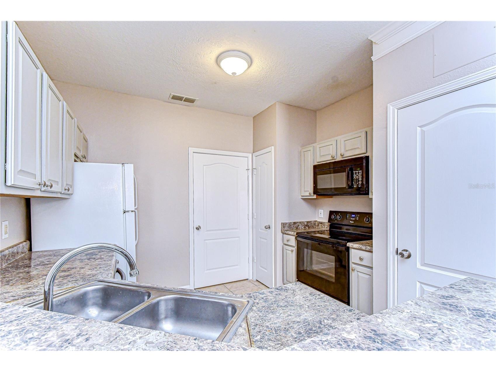 17942 Villa Creek Drive #17942 Tampa FL 33647 TB8497117 image22
