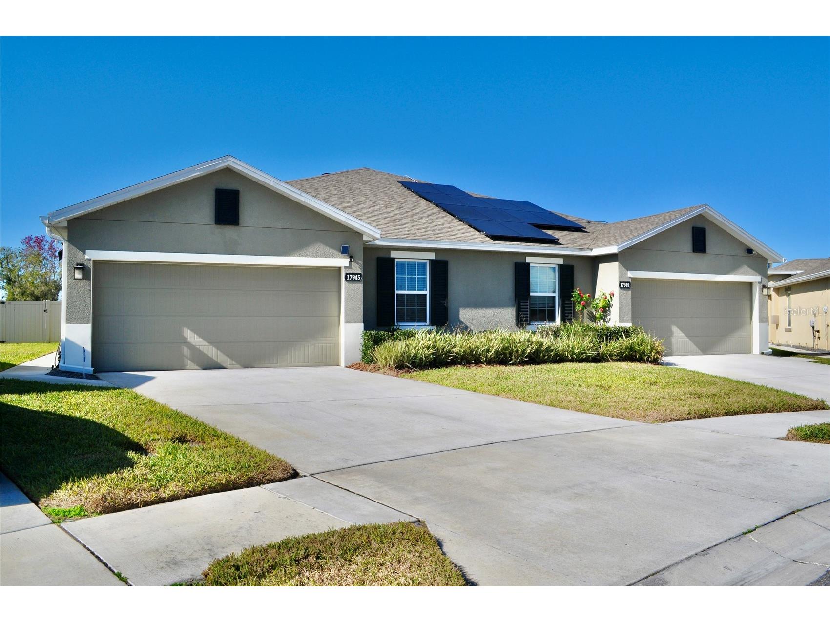 17945 Turning Leaf Circle Land O Lakes FL 34638 TB8468286 image1