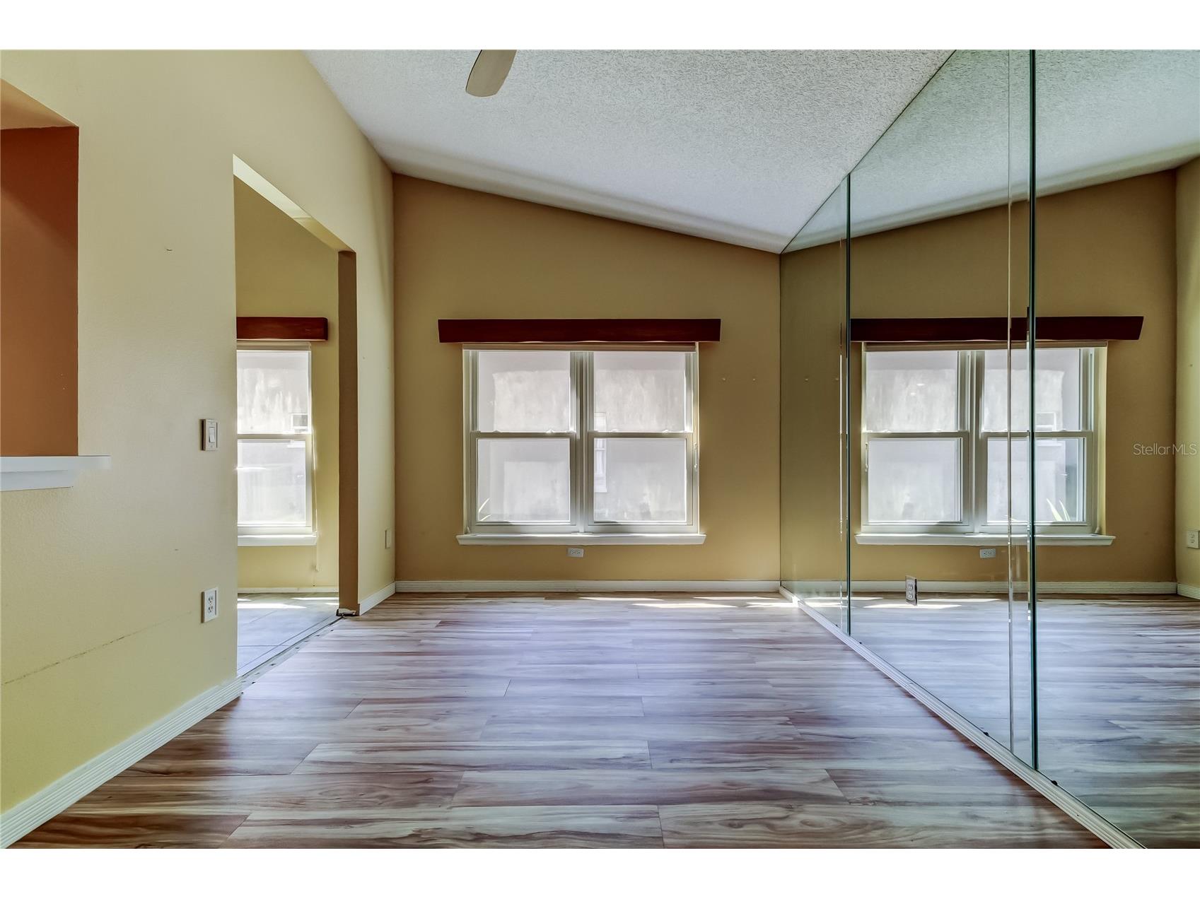 1795 Bayhill Drive Oldsmar FL 34677 TB8476650 image12